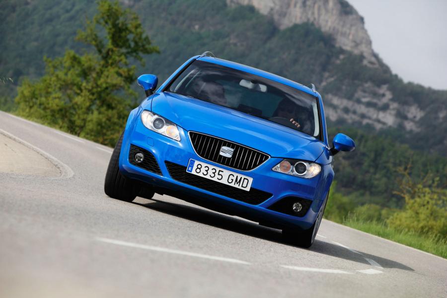  Seat Exeo ST 2009 года  (фото 44 из 203)